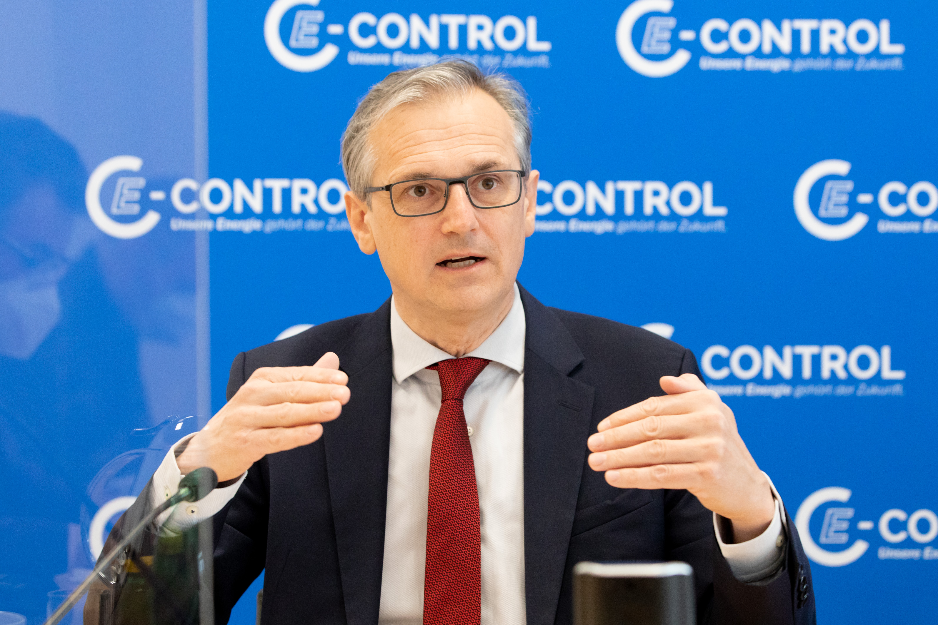 Dr. Wolfgang Urbantschitsch, LL.M., Vorstand E-Control